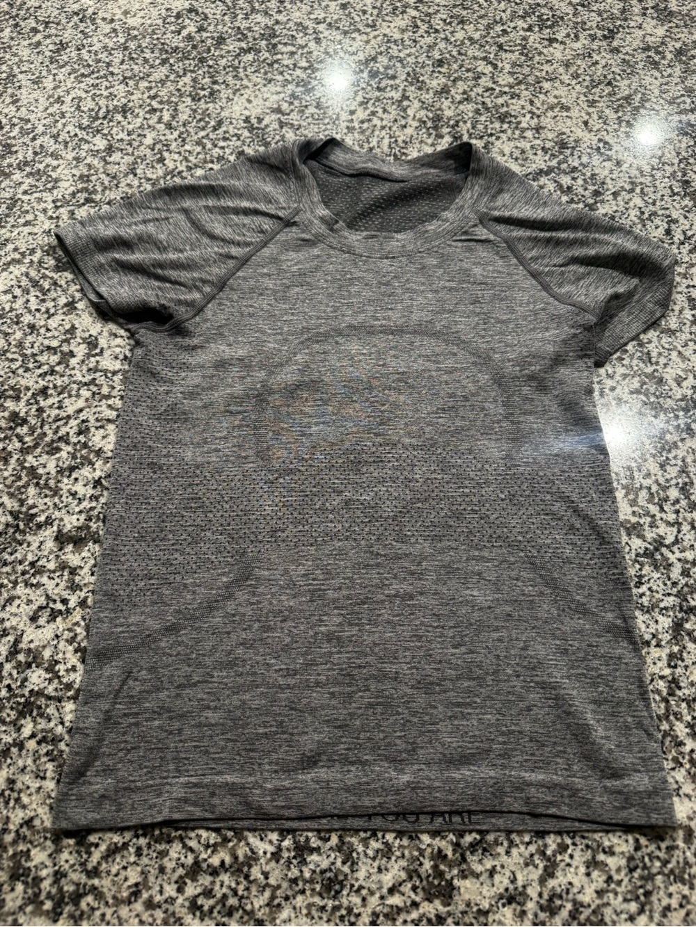 Lululemon Swiftly Short Sleeve Grey sz 2